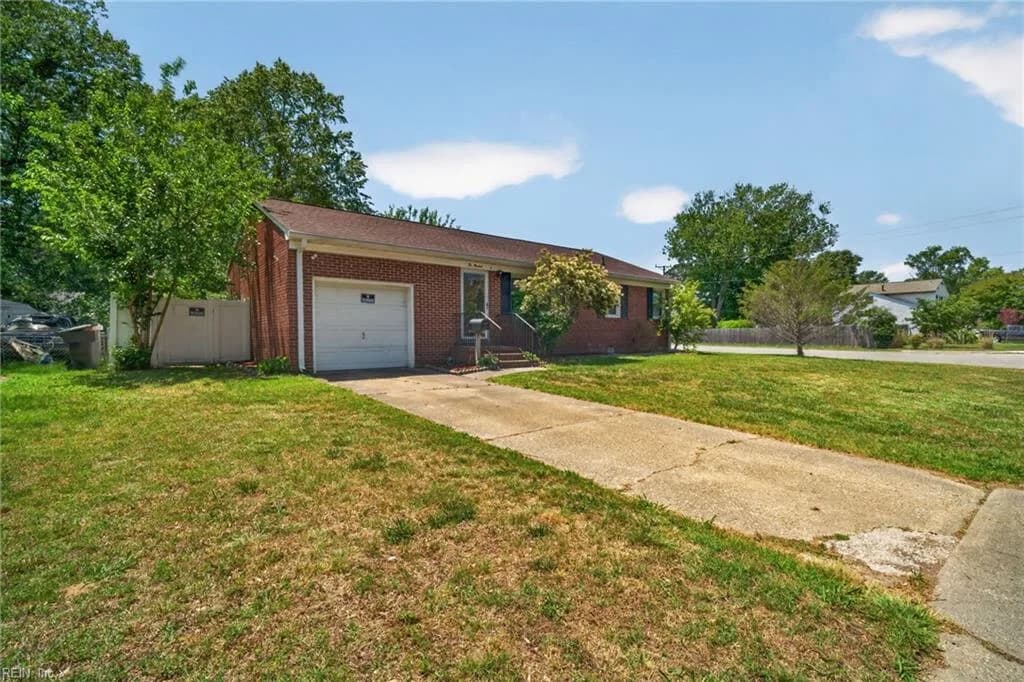 200 Valirey DR, HAMPTON VA 23669 - Photo 3