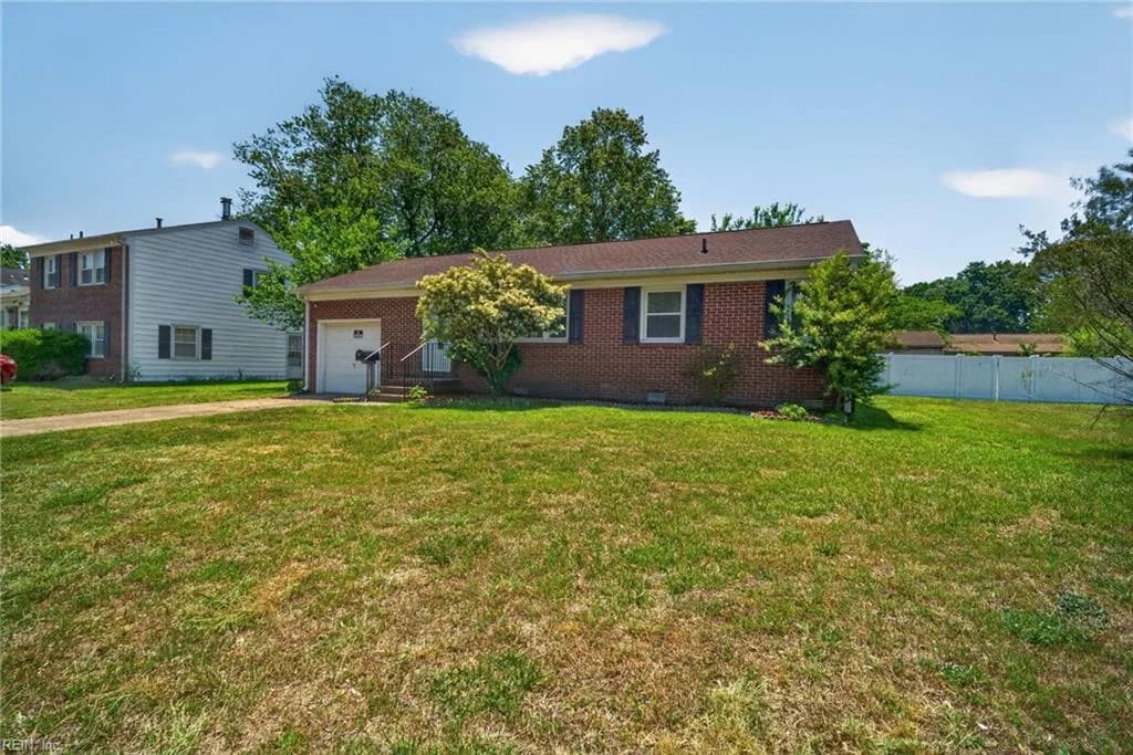 200 Valirey DR, HAMPTON VA 23669 - Photo 4
