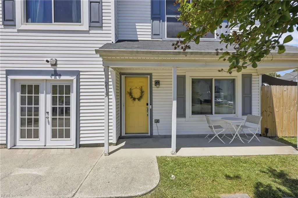 213 Jakes LN, NEWPORTNEWS VA 23608