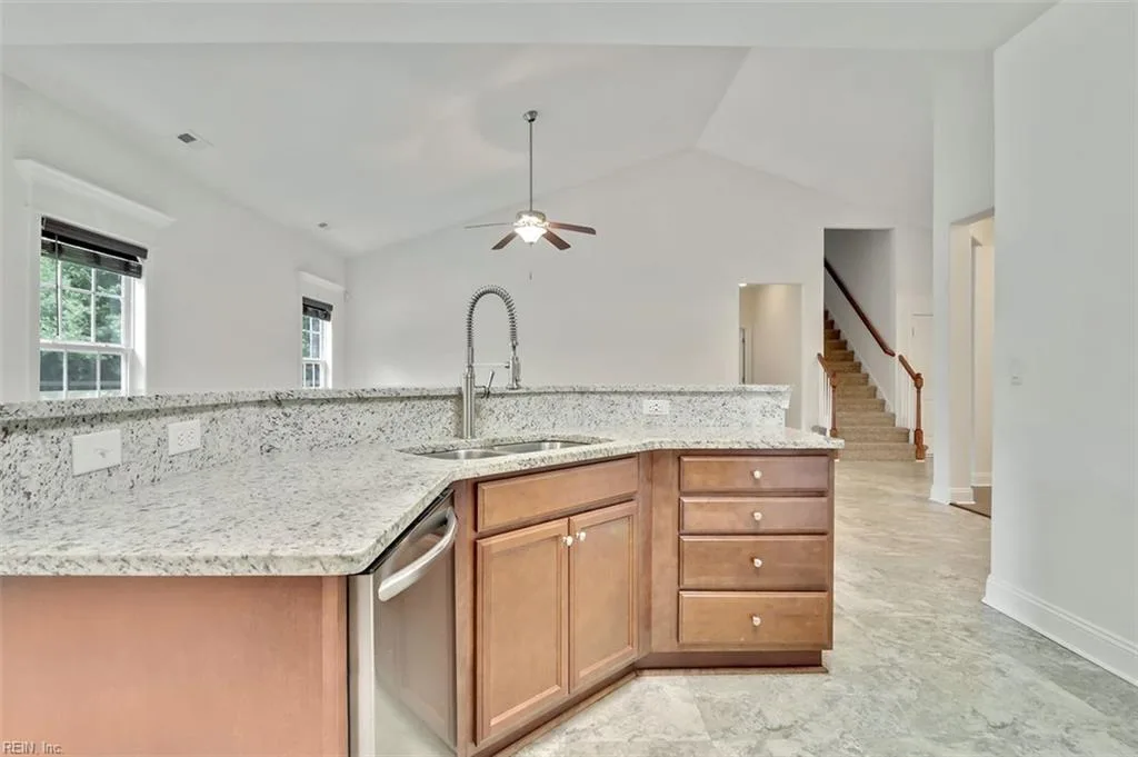 139 Southern Pine DR, MOYOCK NC 27958 - Photo 5
