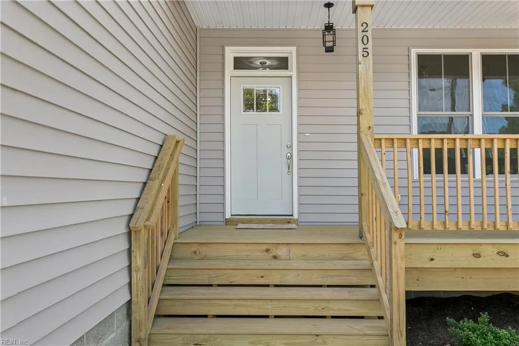 205 Basta DR, YORKTOWN VA 23692 - Photo 5