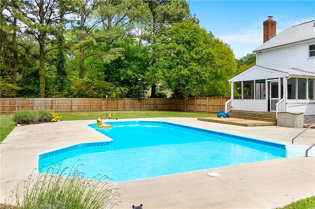 5440 Lawson Hall KY, Virginia Beach — 4 bed Residential, 2,360 sqft