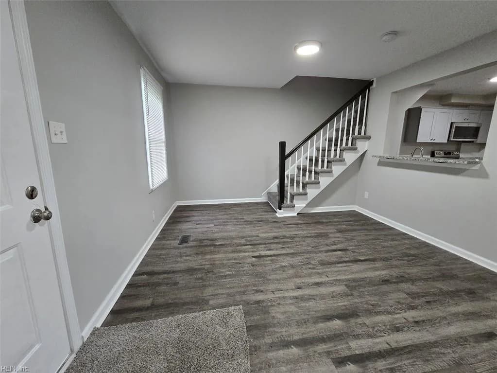 23 Farragut ST, PORTSMOUTH VA 23702 - Photo 4