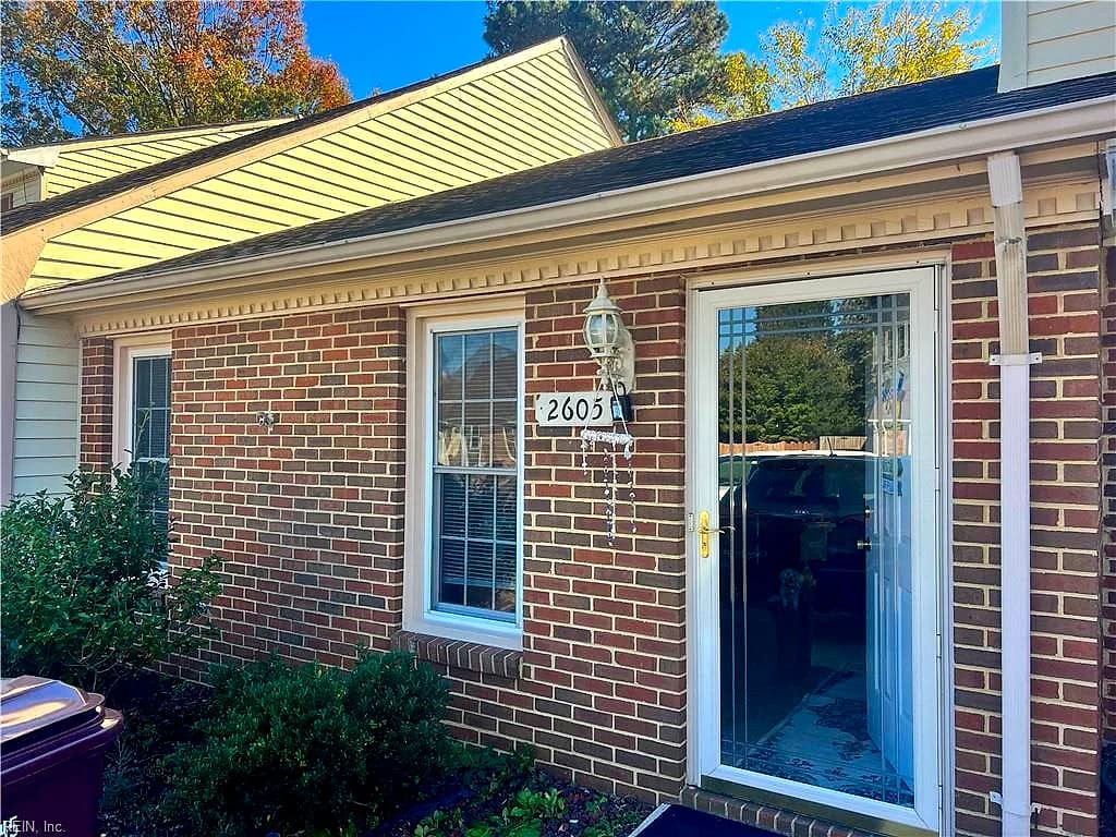 2605 Meadows LNDG, CHESAPEAKE VA 23321 - Photo 2