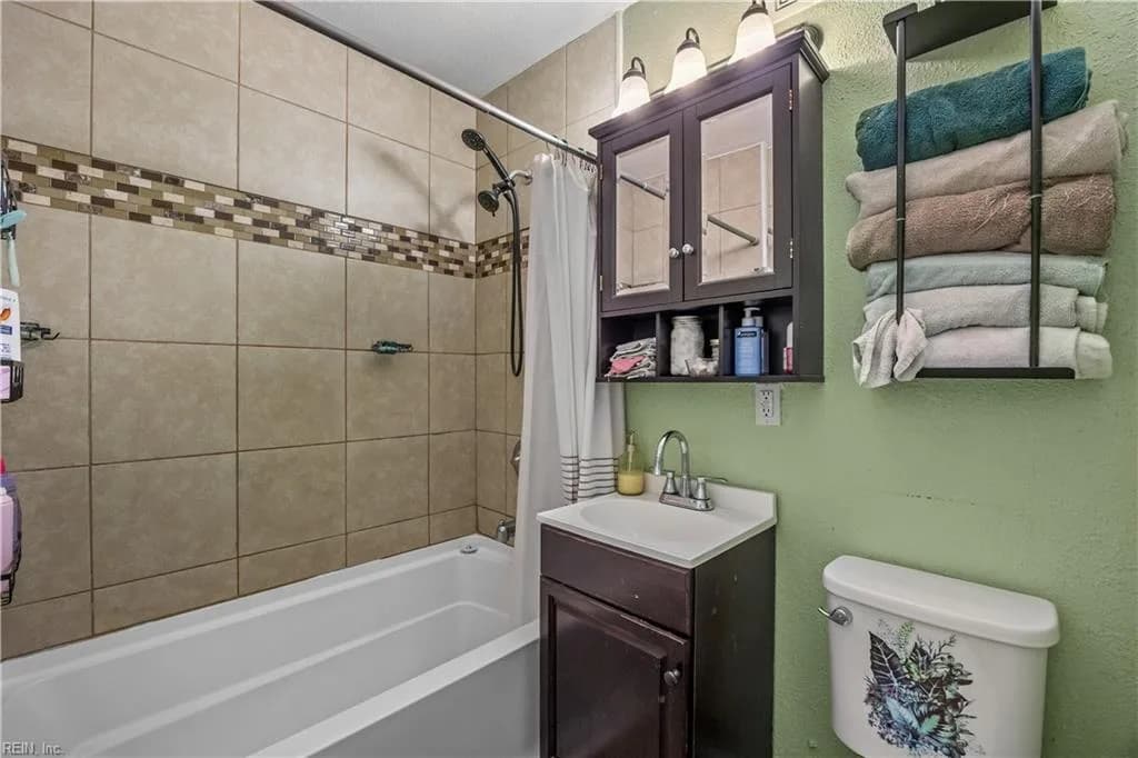 2501 Cayce DR, CHESAPEAKE VA 23324 - Photo 5