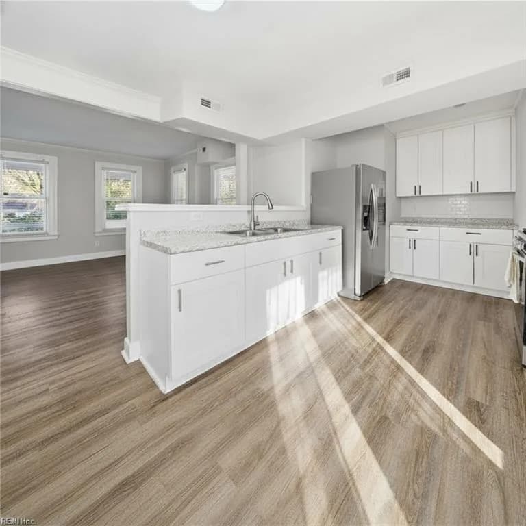 2025 Holladay ST, PORTSMOUTH VA 23704 - Photo 3