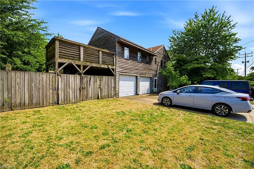 9552 Mason Creek RD, NORFOLK VA 23503 - Main photo
