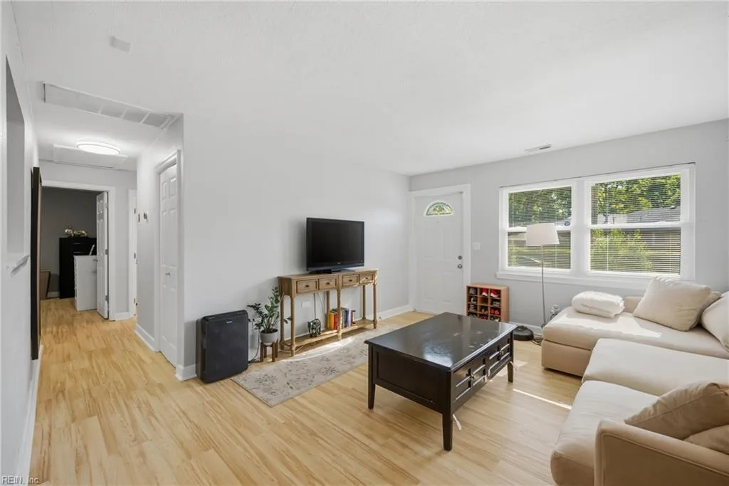 8913 Hastings ST, NORFOLK VA 23503 - Photo 5