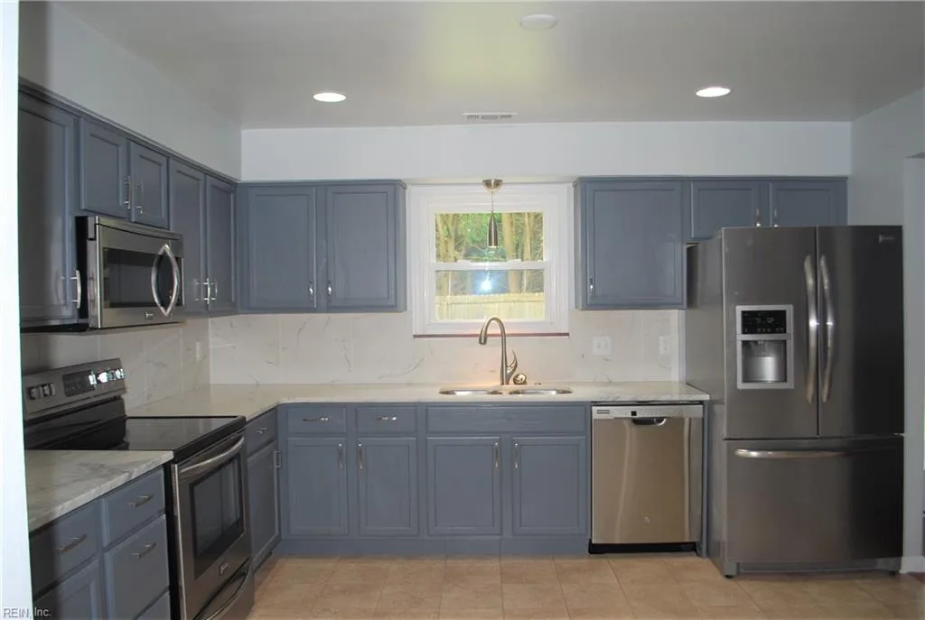 1540 Hummingbird LN, VIRGINIABEACH VA 23454 - Photo 4