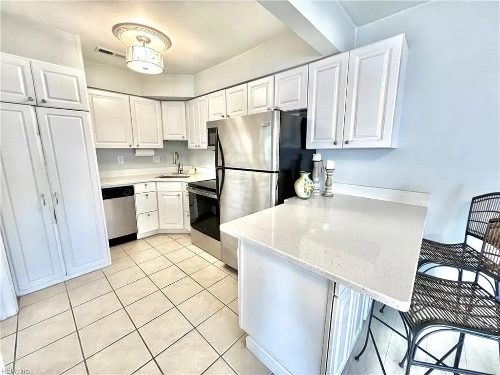 598 Pinewood DR #105, VIRGINIABEACH VA 23451 - Photo 5