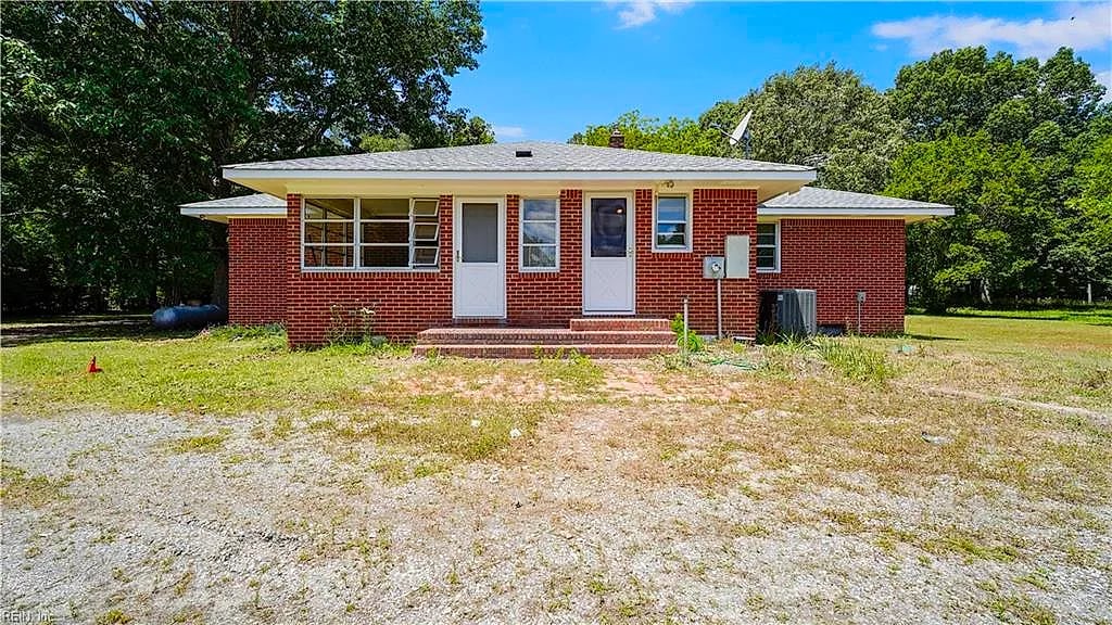 4649 Backwoods RD, Chesapeake — 3 bed Residential, 1,566 sqft