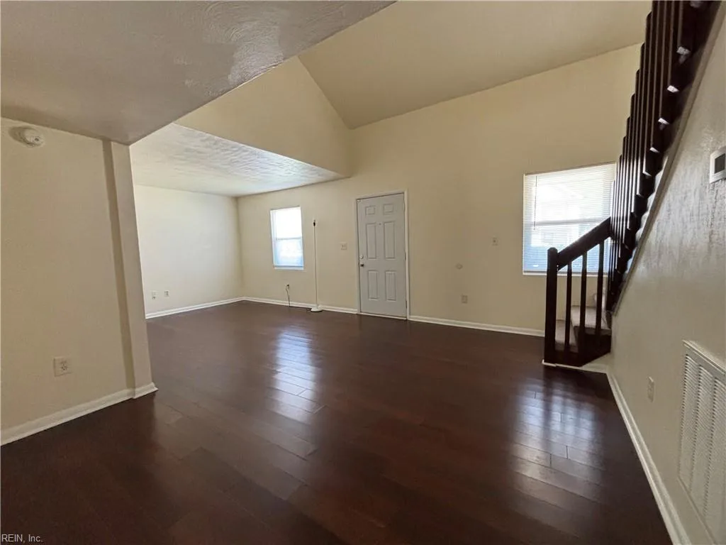 102 Diamond AVE #B, CHESAPEAKE VA 23323 - Photo 5