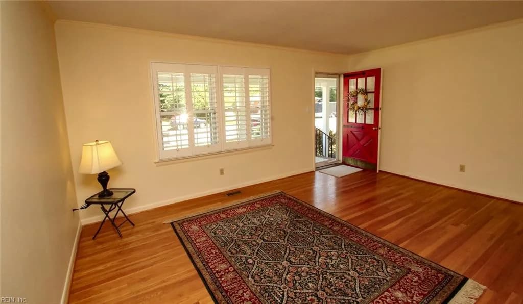 140 Albany DR, HAMPTON VA 23666 - Photo 5