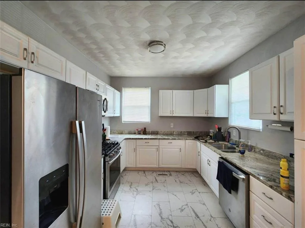 3605 Killam AVE, NORFOLK VA 23508 - Photo 3