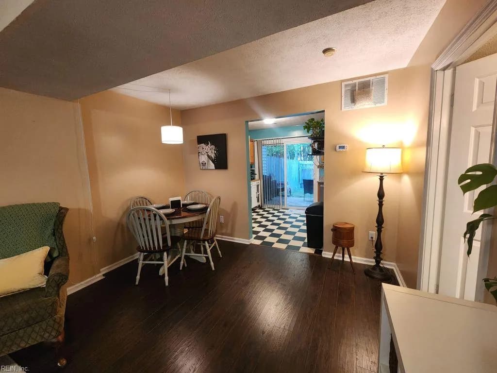 42 Otsego DR, NEWPORTNEWS VA 23602 - Photo 5