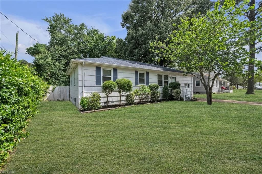 4567 Dora CIR, NORFOLK VA 23513 - Main photo