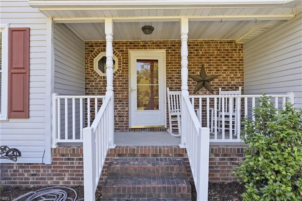 4 Faye DR, SMITHFIELD VA 23430 - Photo 5