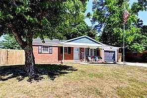 419 Aspen DR, NEWPORT NEWS VA 23608 - Main photo
