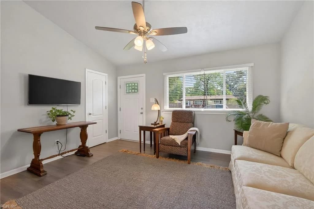 233 Cassady AVE, VIRGINIABEACH VA 23452 - Photo 5