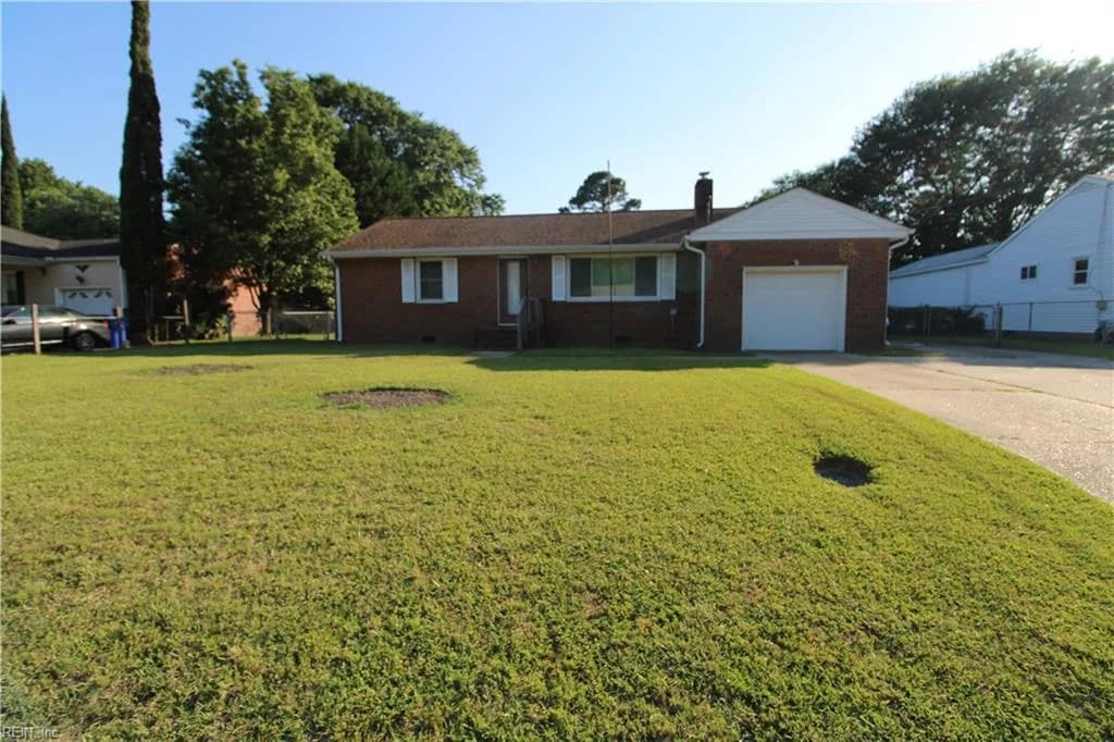 220 Charlotte DR, PORTSMOUTH VA 23701 - Photo 2
