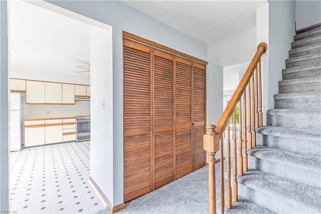1370 E Ocean View AVE #B, NORFOLK VA 23503 - Photo 3