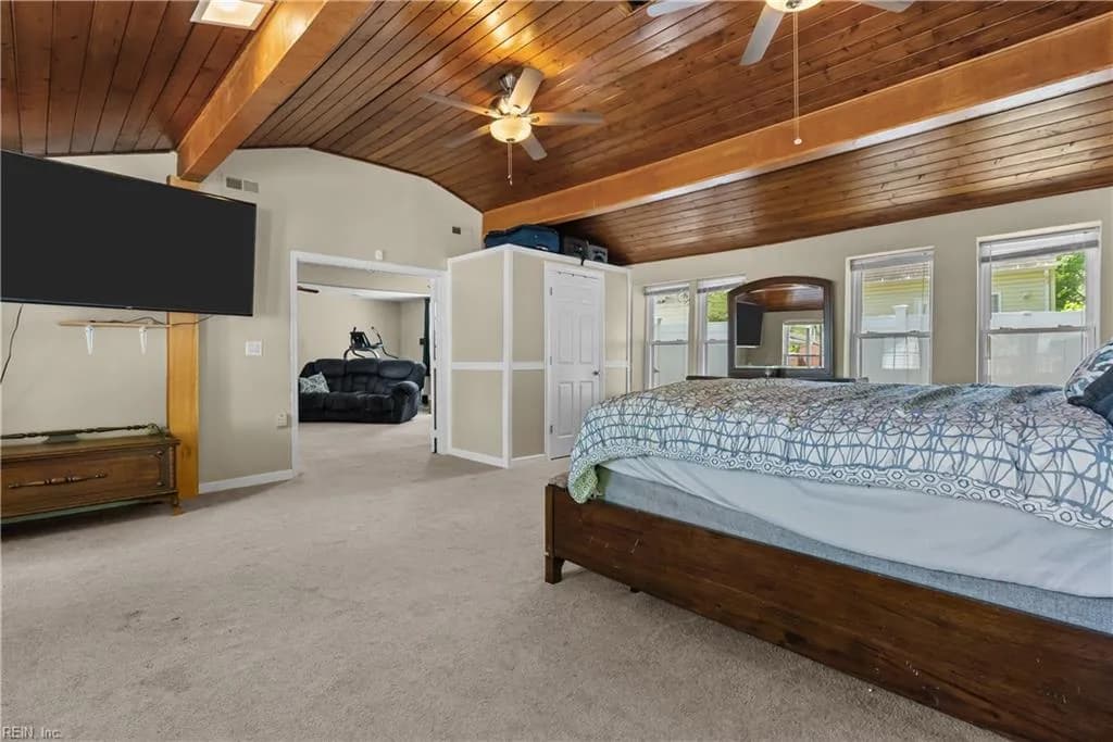 48 Cornwall TER, HAMPTON VA 23666 - Photo 4