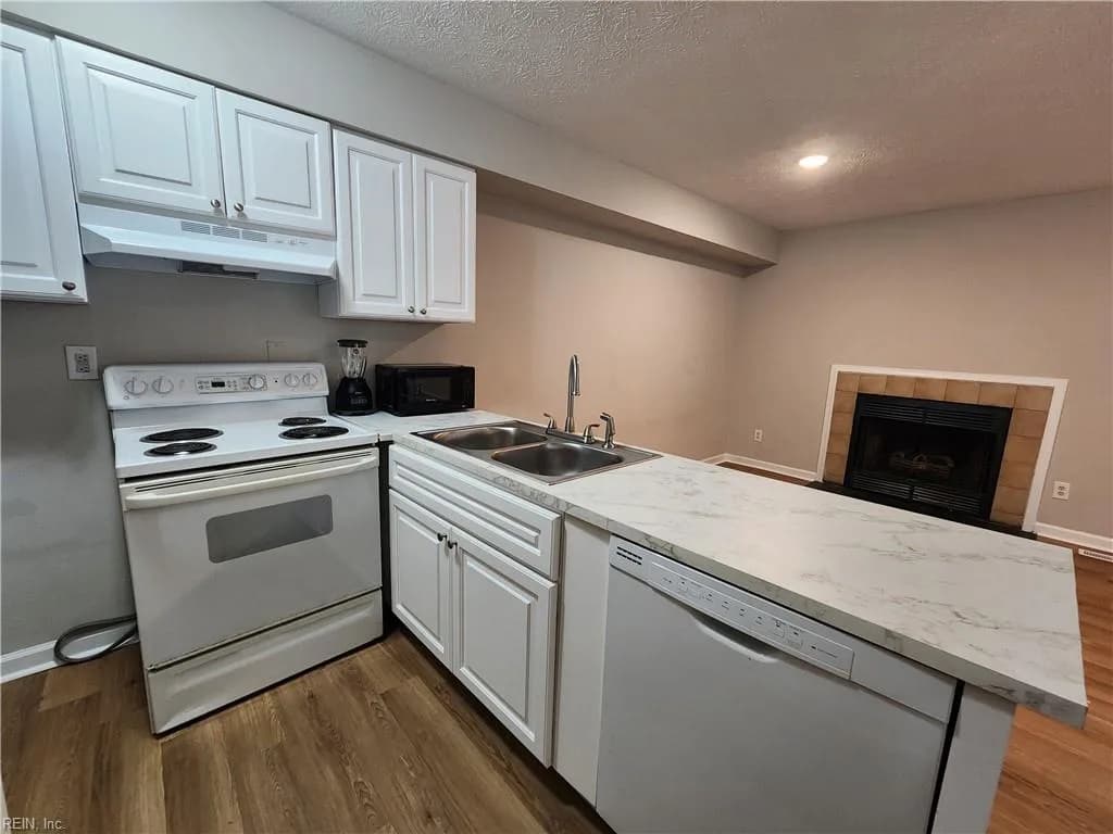 431 Lester RD #8, NEWPORTNEWS VA 23601 - Photo 5
