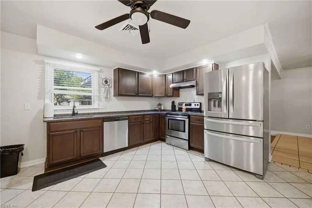 4900 Brandywine DR, VIRGINIABEACH VA 23464 - Photo 4