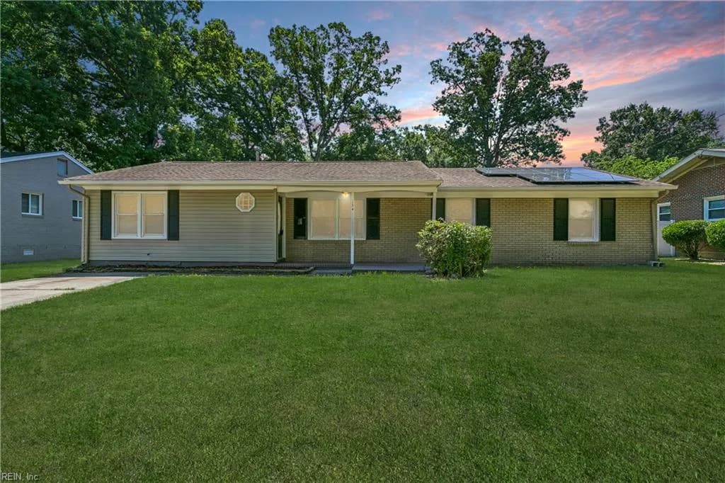 134 Saint Stephens DR, NEWPORTNEWS VA 23602 - Main photo