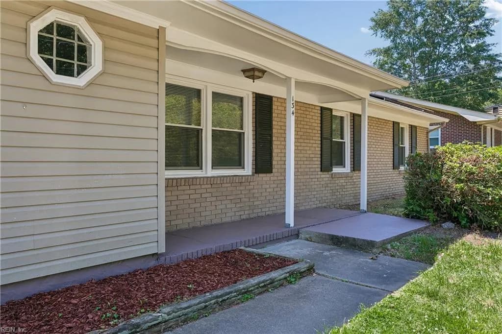 134 Saint Stephens DR, NEWPORTNEWS VA 23602 - Photo 5