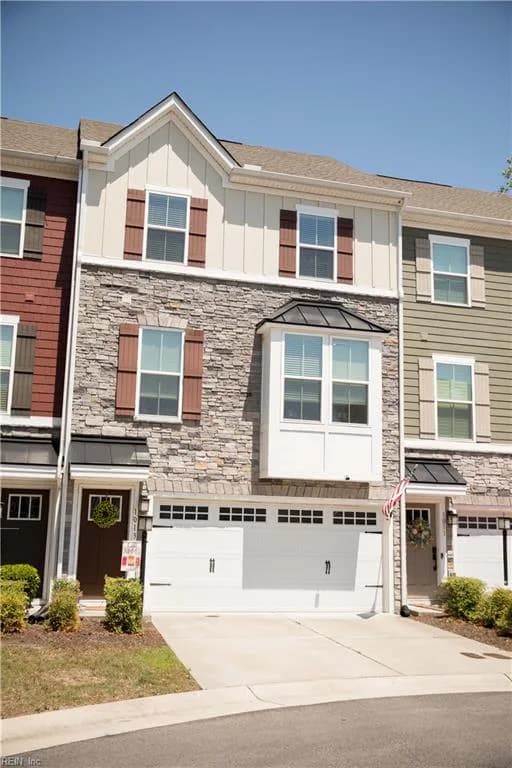 1013 Stern WAY, CHESAPEAKE VA 23323 - Main photo