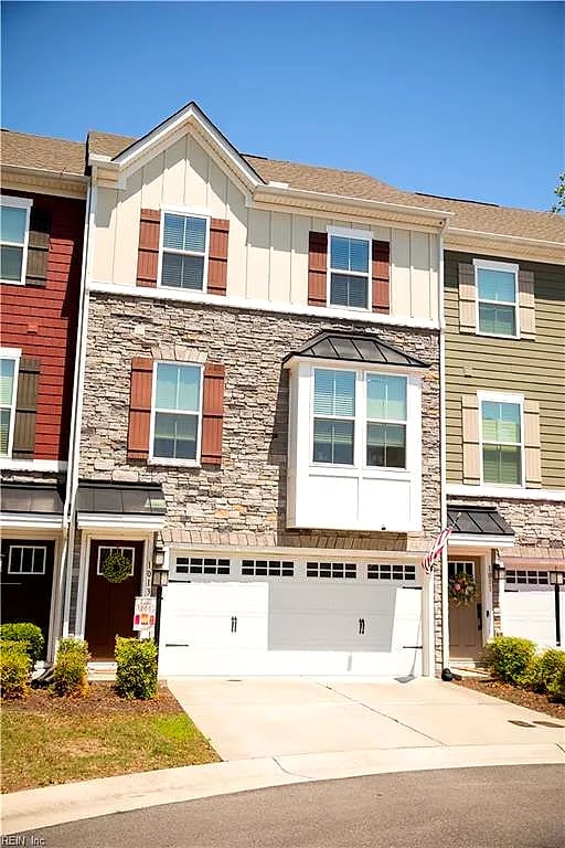 1013 Stern WAY, Chesapeake — 3 bed Residential, 1,978 sqft
