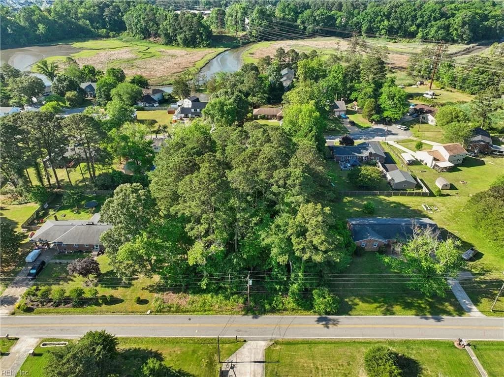 502 Showalter RD, YORKTOWN VA 23692 - Photo 3