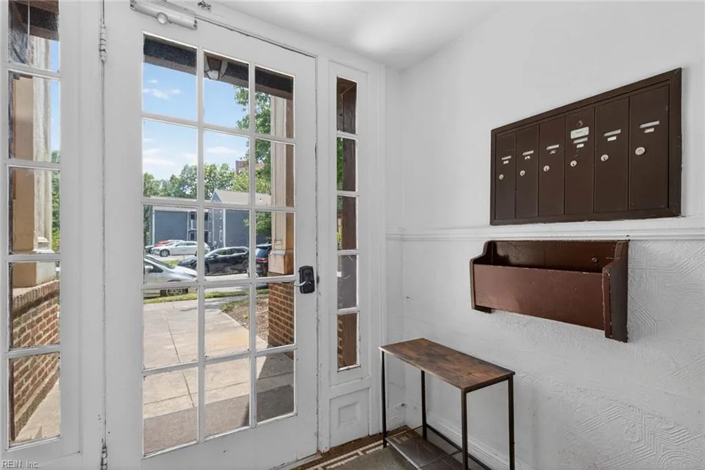 720 Redgate AVE #6, NORFOLK VA 23507 - Photo 5