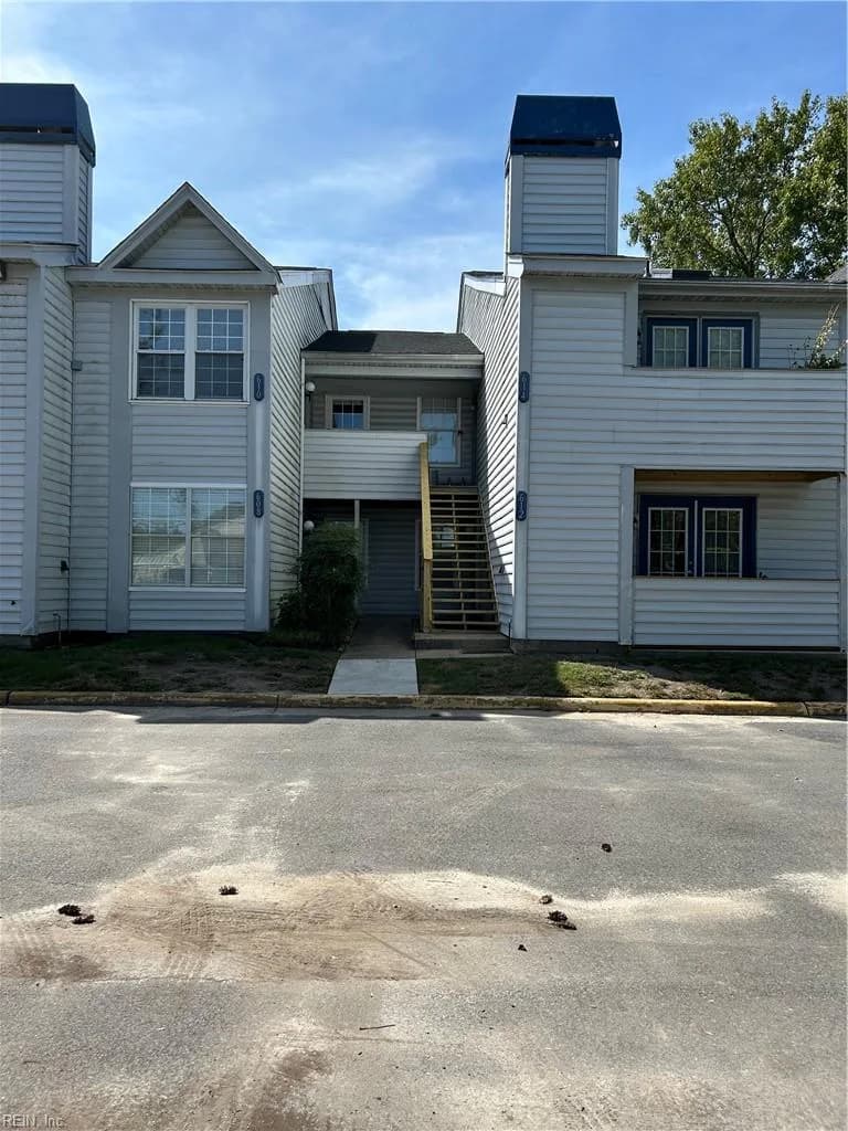 610 Waters DR, VIRGINIABEACH VA 23462 - Photo 2