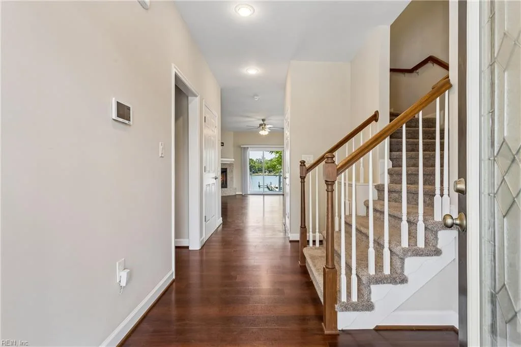 544 River ST, HAMPTON VA 23669 - Photo 4