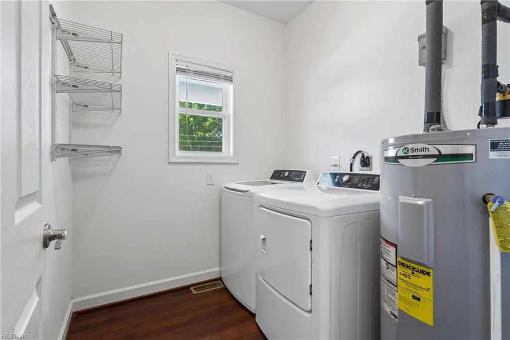 544 River ST, HAMPTON VA 23669 - Photo 5