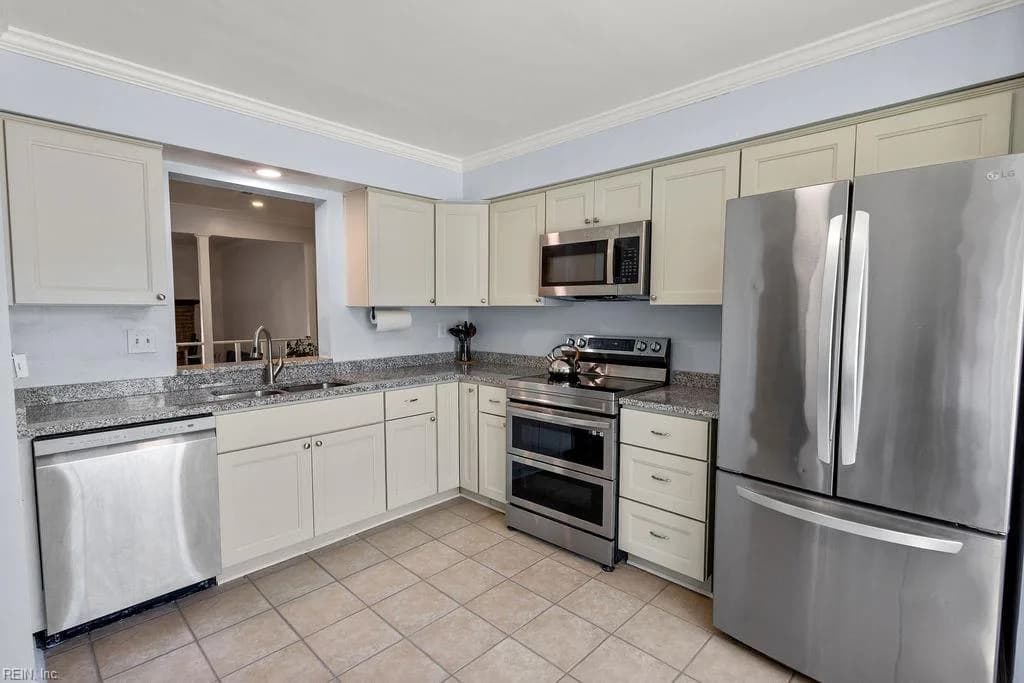 1402 Doe CT, VIRGINIABEACH VA 23464 - Photo 5