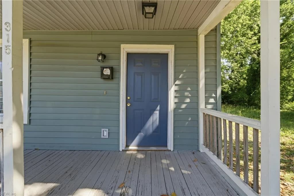 315 Saint Matthew ST, PETERSBURG VA 23803 - Photo 5