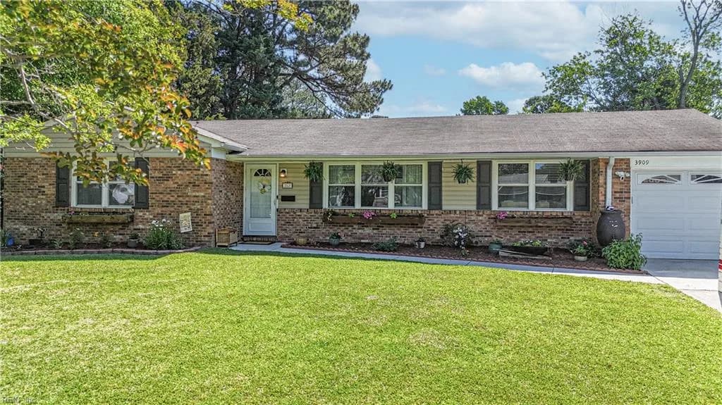 3909 Windsor Woods BLVD, VIRGINIABEACH VA 23452 - Photo 2