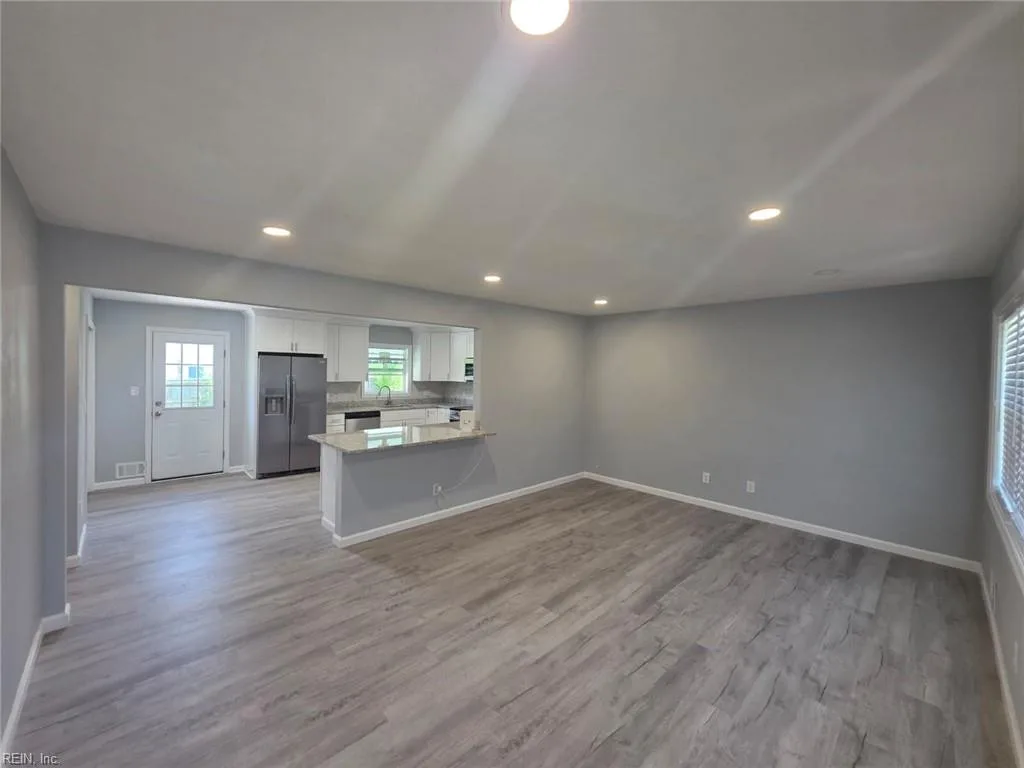 4737 Holladay RD, VIRGINIABEACH VA 23455 - Photo 5