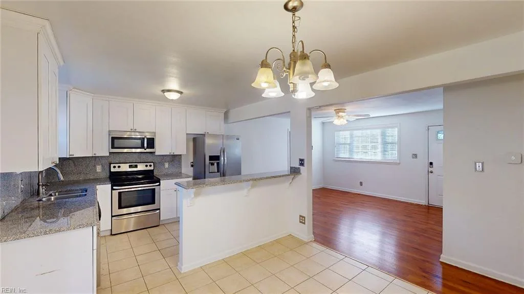 1001 Vanderploeg Drive DR, CHESAPEAKE VA 23320 - Photo 4