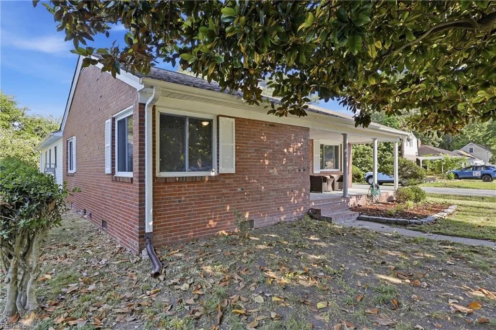 1324 Hawthorne DR, CHESAPEAKE VA 23325 - Photo 4