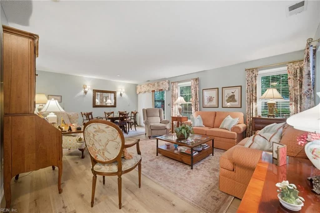 1016 Winged Foot CT #B, CHESAPEAKE VA 23320 - Photo 4