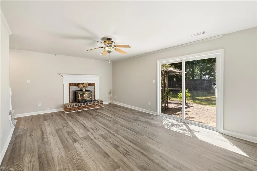 177 Windsor Castle DR, NEWPORTNEWS VA 23608 - Photo 4