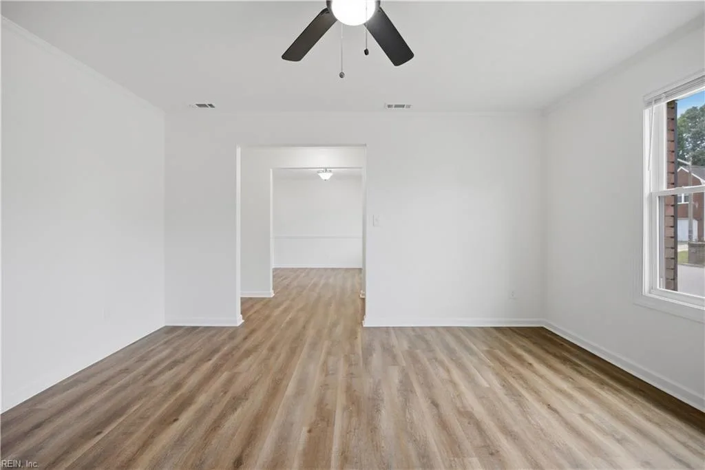 936 Thompson WAY, VIRGINIABEACH VA 23464 - Photo 5