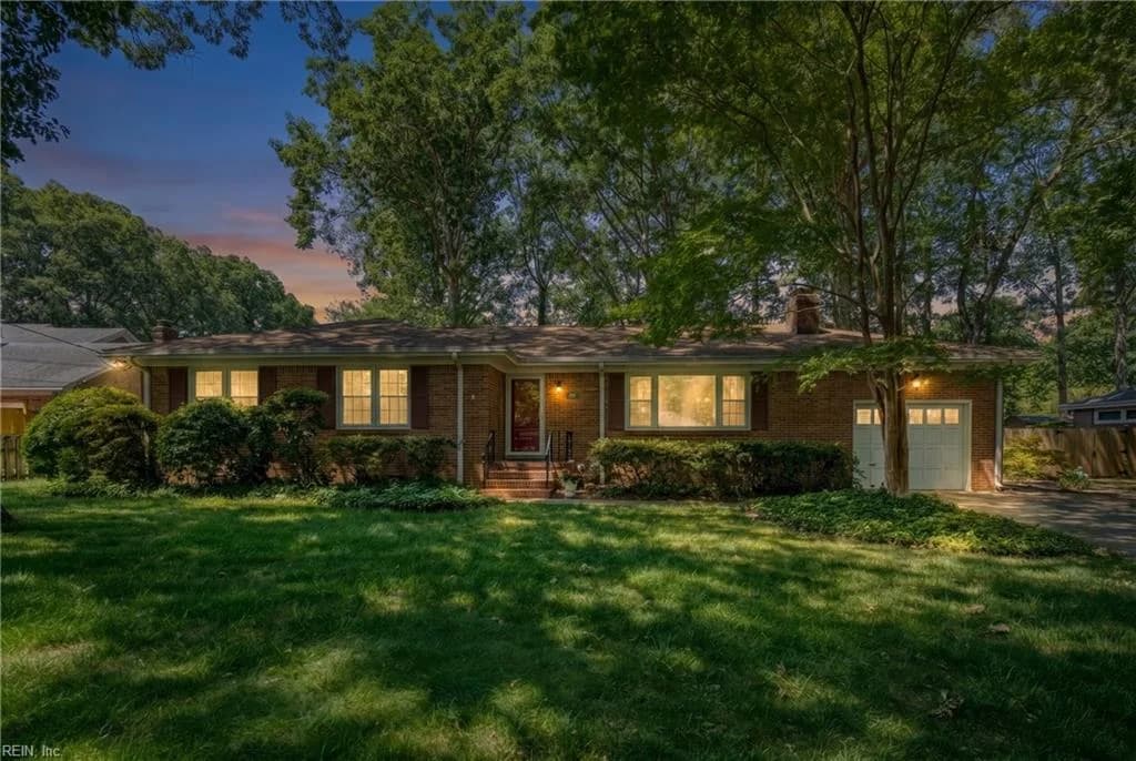 4605 Reynolds DR, VIRGINIABEACH VA 23455 - Photo 2