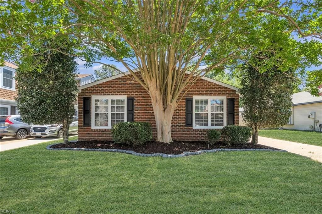 1119 Kings Mill CT, CHESAPEAKE VA 23320 - Photo 3