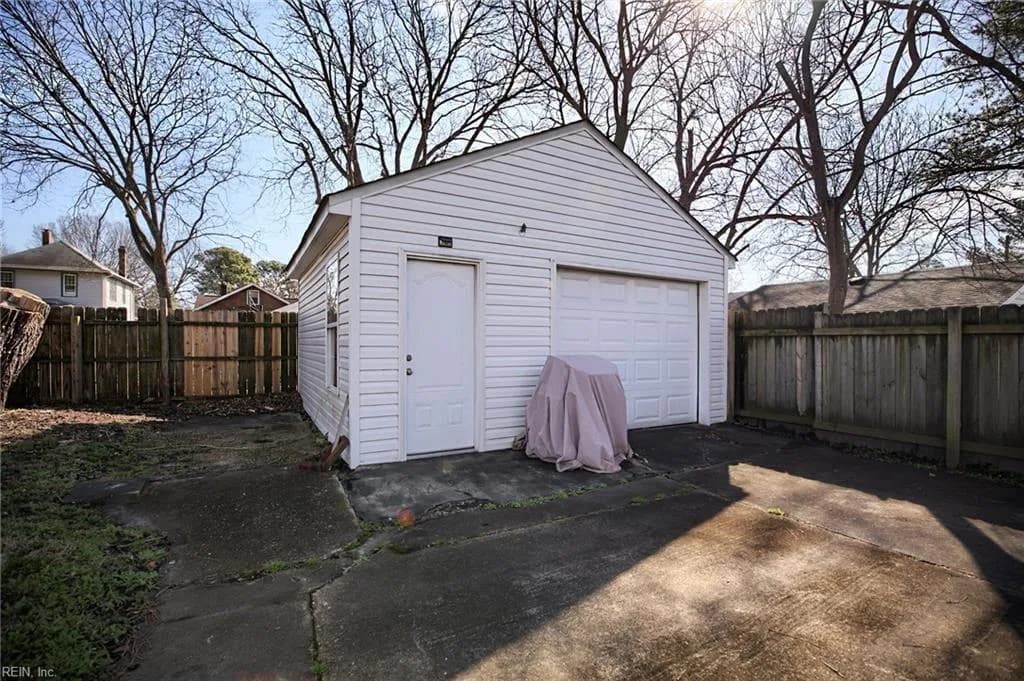 1519 Rodgers ST, CHESAPEAKE VA 23324 - Photo 4
