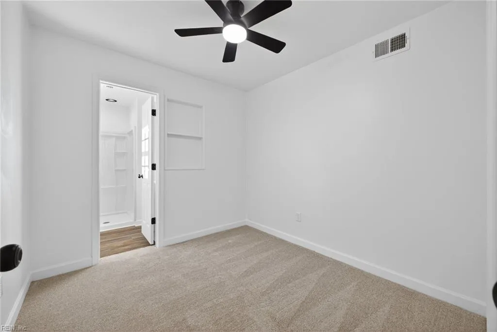 1517 Janke RD, VIRGINIABEACH VA 23455 - Photo 2